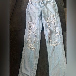 American Eagle distressed jeans